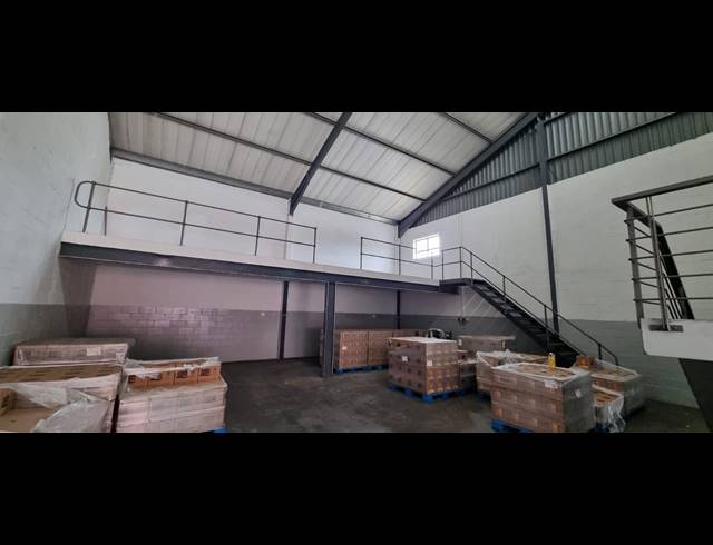 656M² WAREHOUSE TO LET IN AIRPORT INDUSTRIA